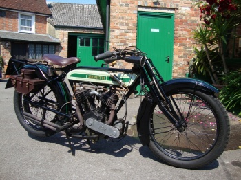 1913 770cc Zenith Gradua 6HP Big Twin.